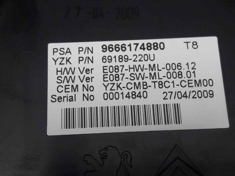Recambio de cuadro instrumentos para peugeot 3008 premium referencia OEM IAM 9666174880  