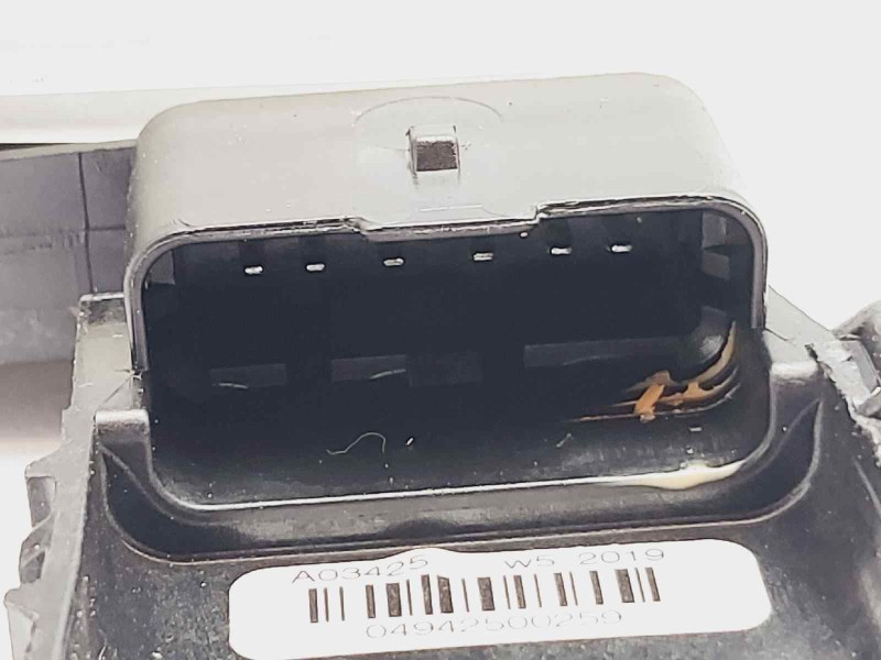 Recambio de cerradura puerta delantera derecha para opel crossland x selective referencia OEM IAM 16943702  