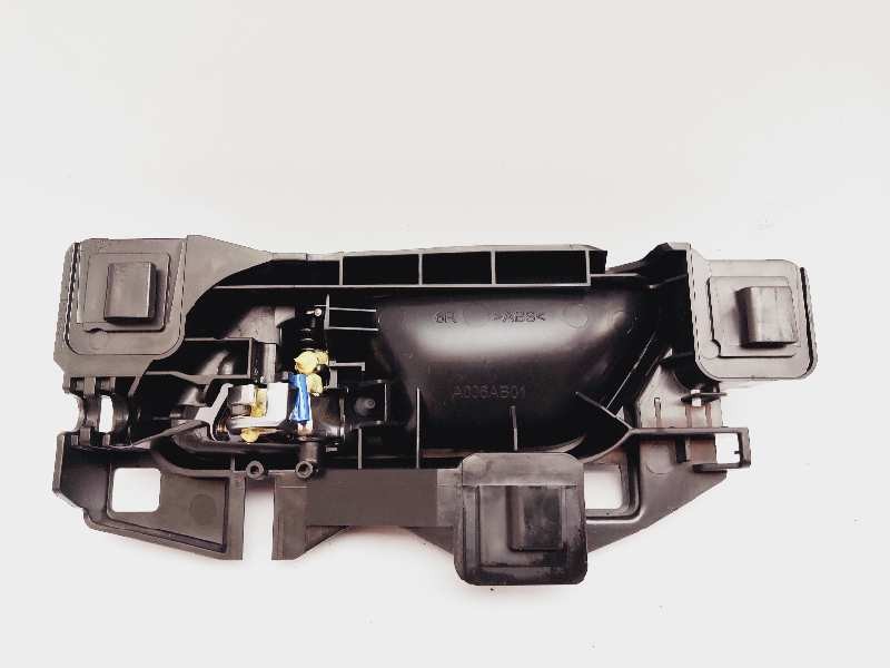 Recambio de maneta interior delantera derecha para opel crossland x selective referencia OEM IAM 13484998 A006AB01 