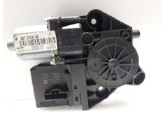 Recambio de motor elevalunas trasero izquierdo para renault scenic iii expression referencia OEM IAM 827310004R  