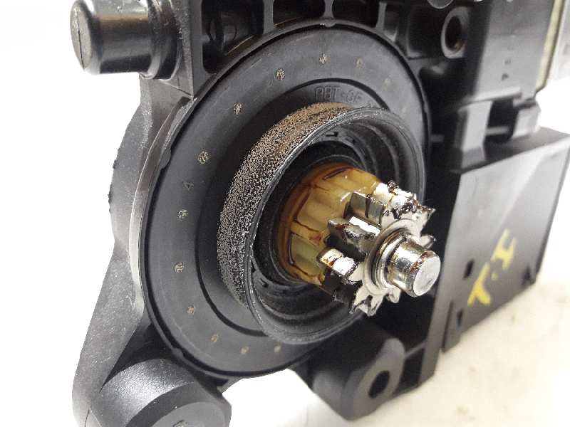 Recambio de motor elevalunas trasero izquierdo para renault scenic iii expression referencia OEM IAM 827310004R  