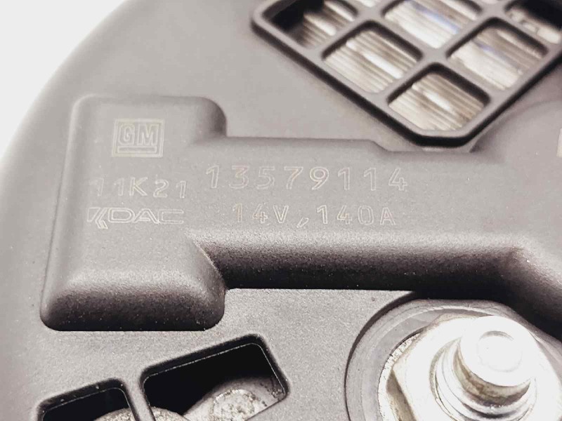 Recambio de alternador para chevrolet cruze ls referencia OEM IAM 13579114  