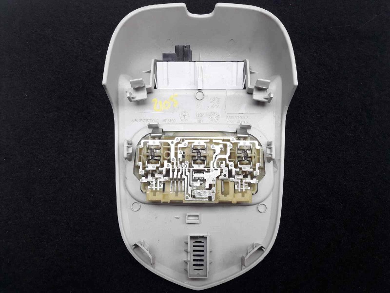 Recambio de luz interior para peugeot 3008 premium referencia OEM IAM 9680713880 9681370177 9664644180