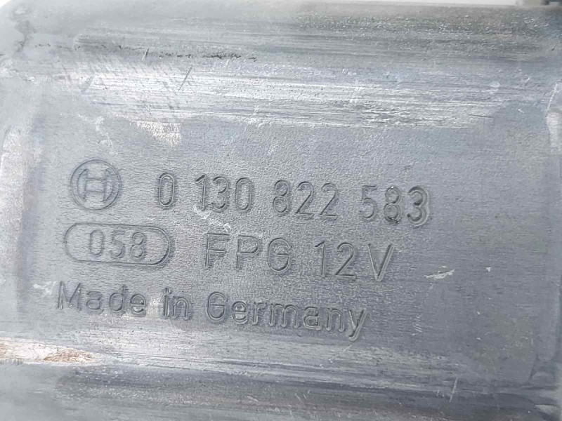 Recambio de elevalunas trasero derecho para renault fluence dynamique referencia OEM IAM 827200016R 827300013R 0130822583