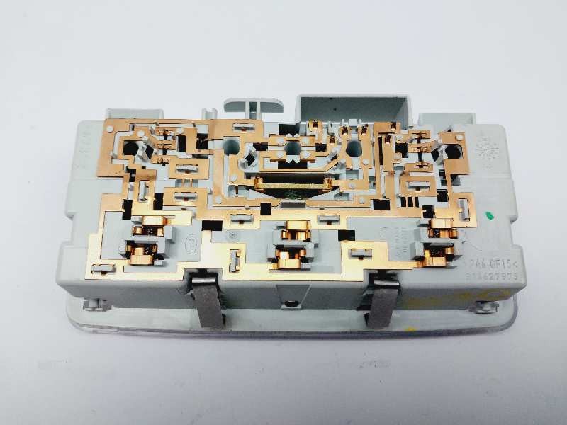Recambio de luz interior para opel insignia berlina cosmo referencia OEM IAM 13285094  
