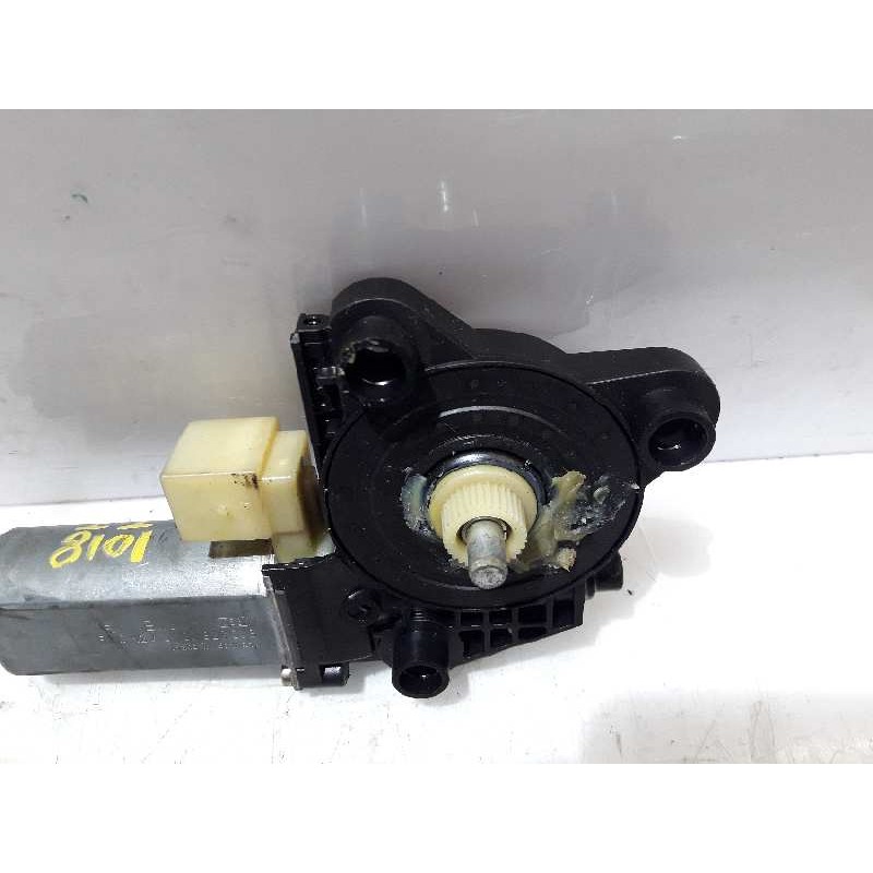 Recambio de motor elevalunas trasero izquierdo para mercedes clase c (w203) berlina 200 compressor (203.042) referencia OEM IAM 