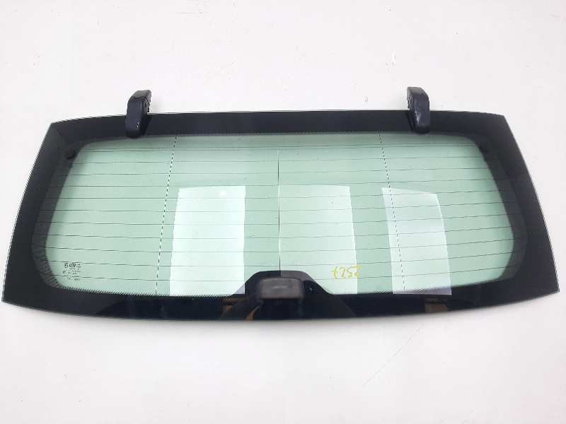 Recambio de luna trasera para chevrolet captiva 3.2 v6 ltx referencia OEM IAM   