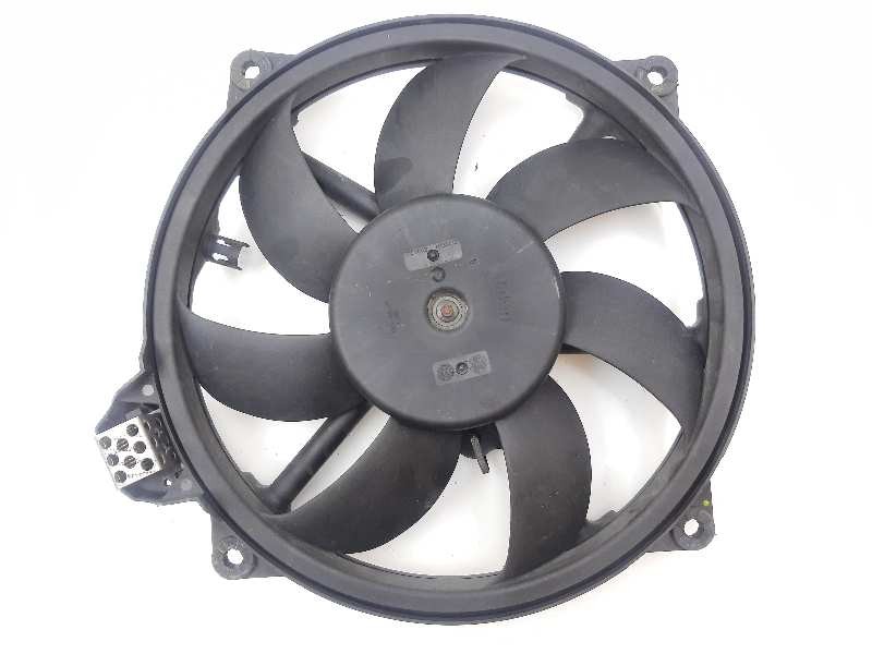 Recambio de electroventilador para renault scenic iii dynamique referencia OEM IAM FC2003 M135493 
