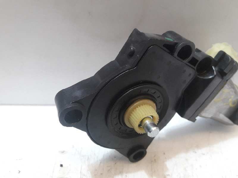 Recambio de motor elevalunas trasero izquierdo para hyundai i30 referencia OEM IAM F0051A2710 ELECTRICO 
