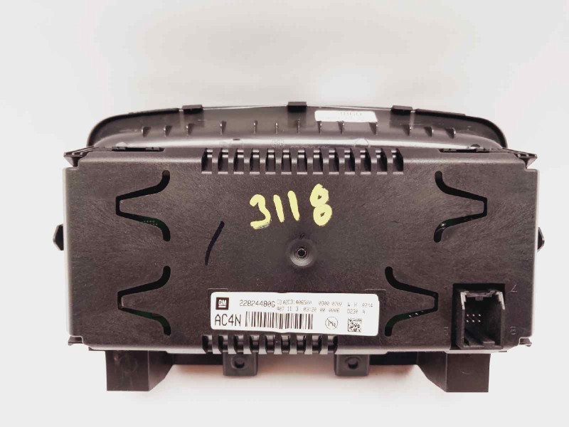 Recambio de pantalla multifuncion para chevrolet cruze ls referencia OEM IAM 22824480G  