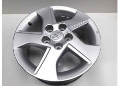Recambio de llanta para toyota auris hybrid active referencia OEM IAM 261102D90  