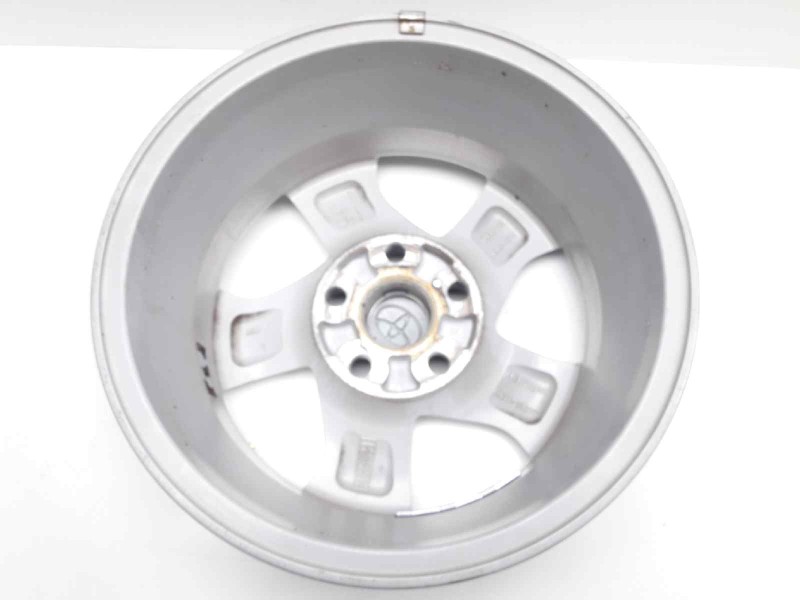 Recambio de llanta para toyota auris hybrid active referencia OEM IAM 261102D90  