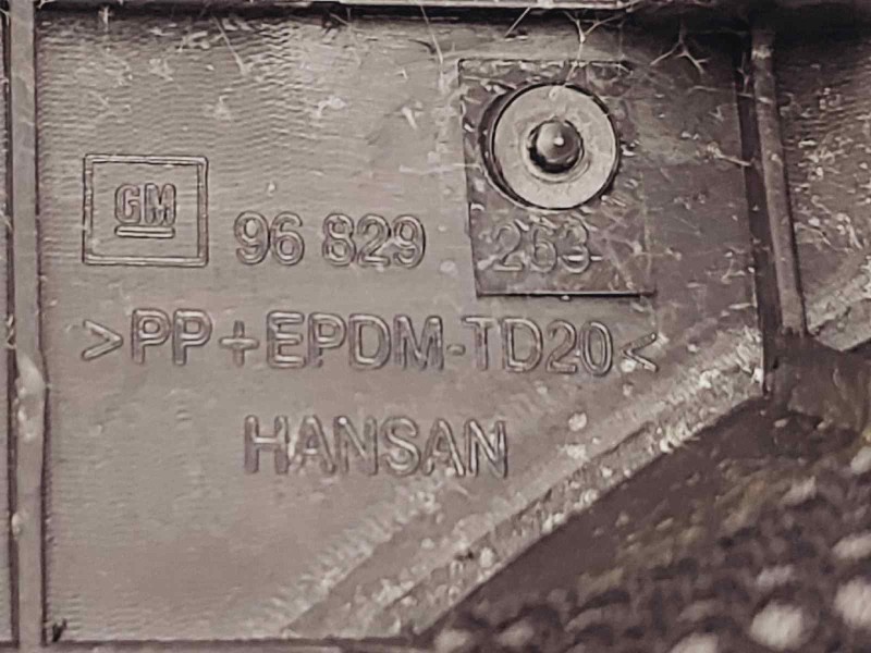 Recambio de rejilla aireadora para chevrolet cruze ls referencia OEM IAM 95999097 96829263 