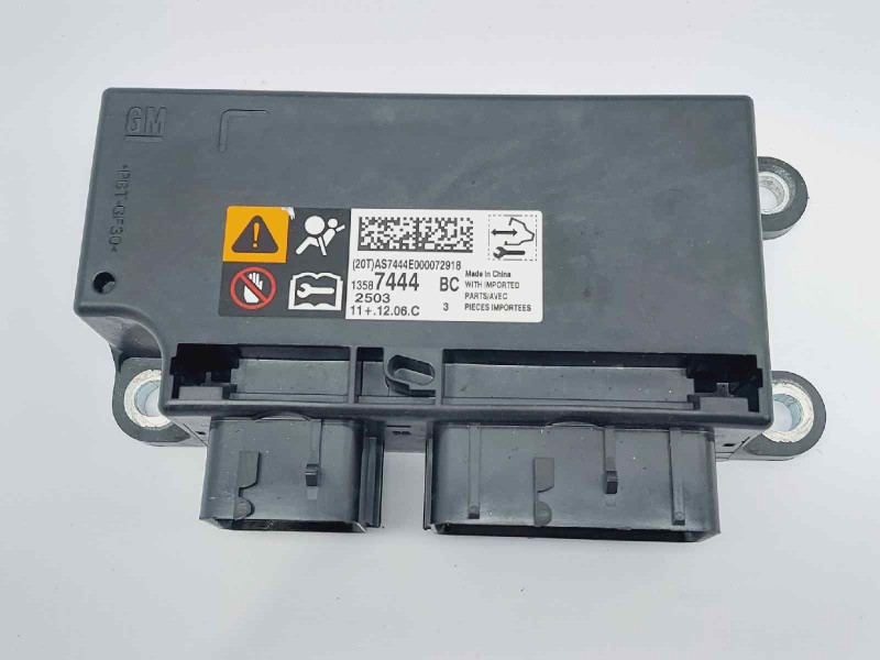 Recambio de centralita airbag para chevrolet captiva 2.2 vcdi lt 2wd referencia OEM IAM 13587444BC 13587444 