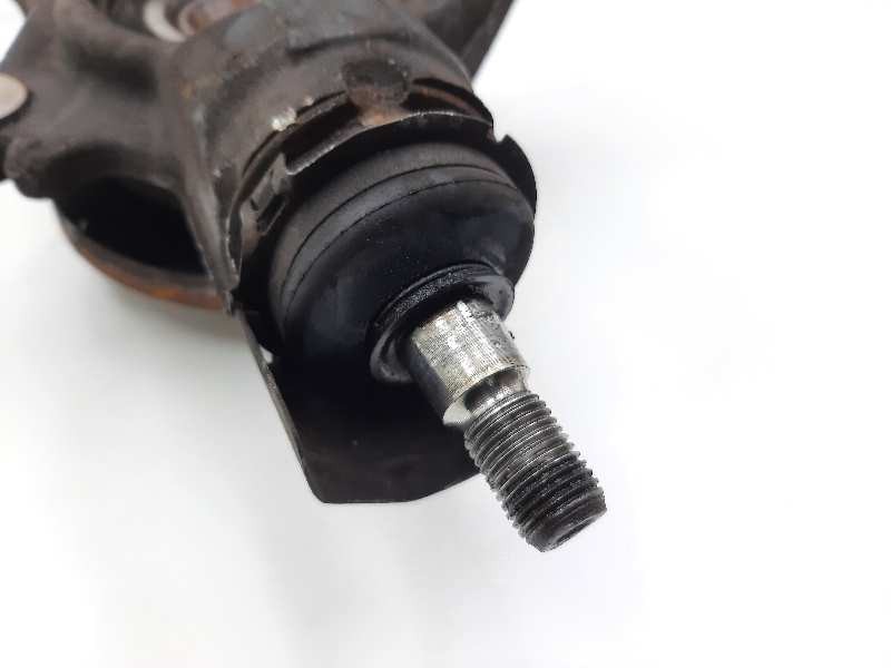 Recambio de mangueta delantera derecha para citroen c4 lim. live edition referencia OEM IAM   