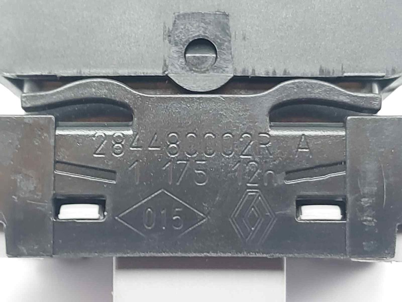 Recambio de interruptor para renault fluence dynamique referencia OEM IAM 284480002R  