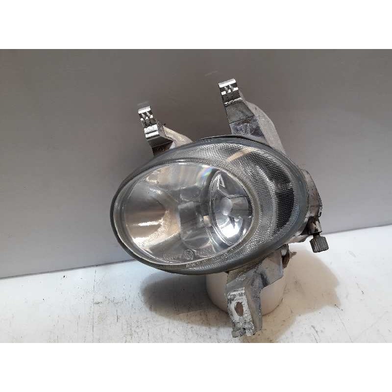 Recambio de faro antiniebla izquierdo para peugeot 206 berlina referencia OEM IAM 9635076180 VALEO 