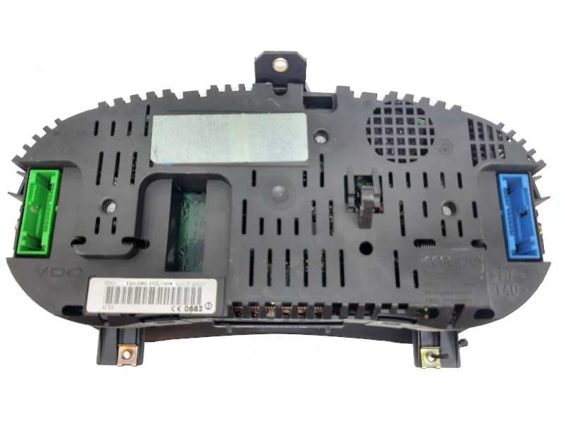 Recambio de cuadro instrumentos para audi a2 (8z) 1.4 referencia OEM IAM 8Z0920901  