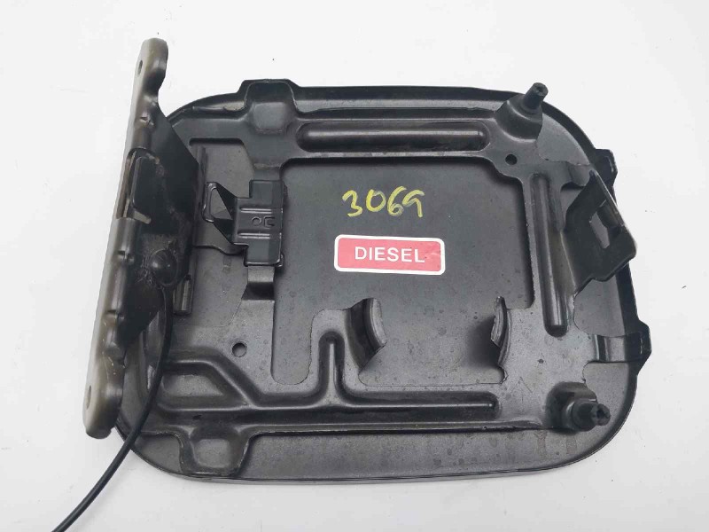 Recambio de tapa exterior combustible para nissan qashqai (j11) black edition referencia OEM IAM G88304EAMD  