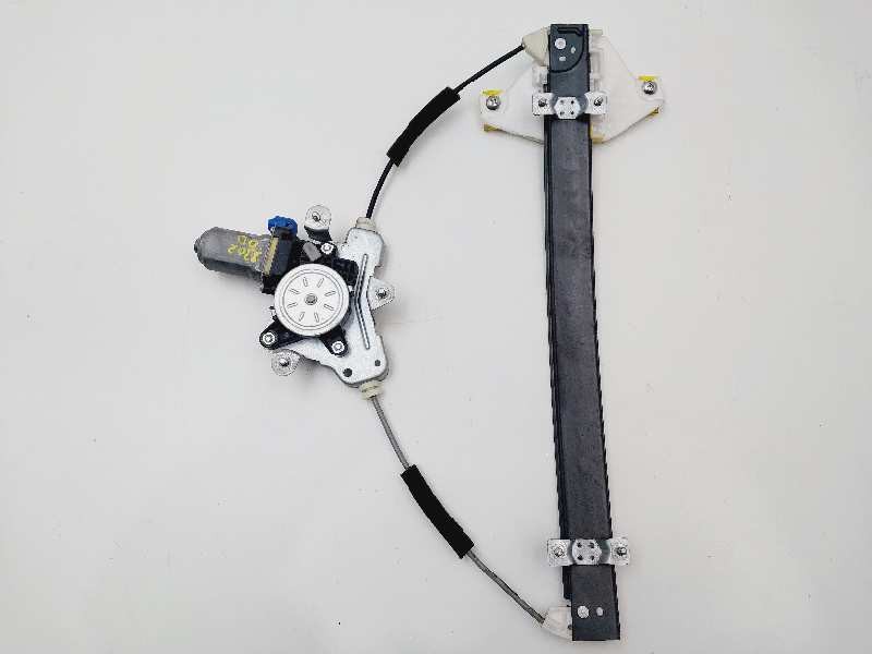 Recambio de elevalunas delantero derecho para chevrolet captiva 2.2 vcdi lt 2wd referencia OEM IAM 25937972  