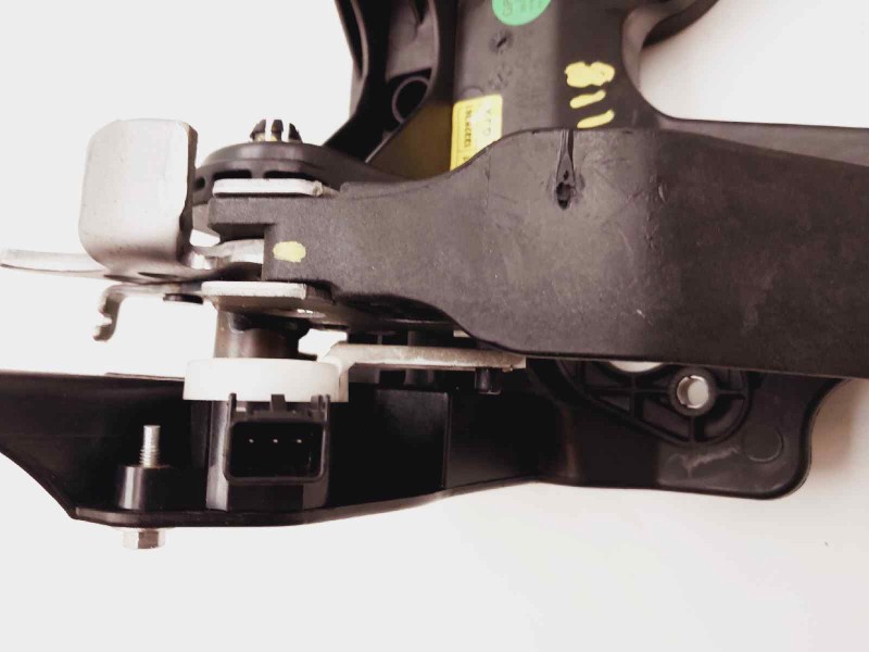 Recambio de pedal freno para chevrolet cruze ls referencia OEM IAM 13328361  