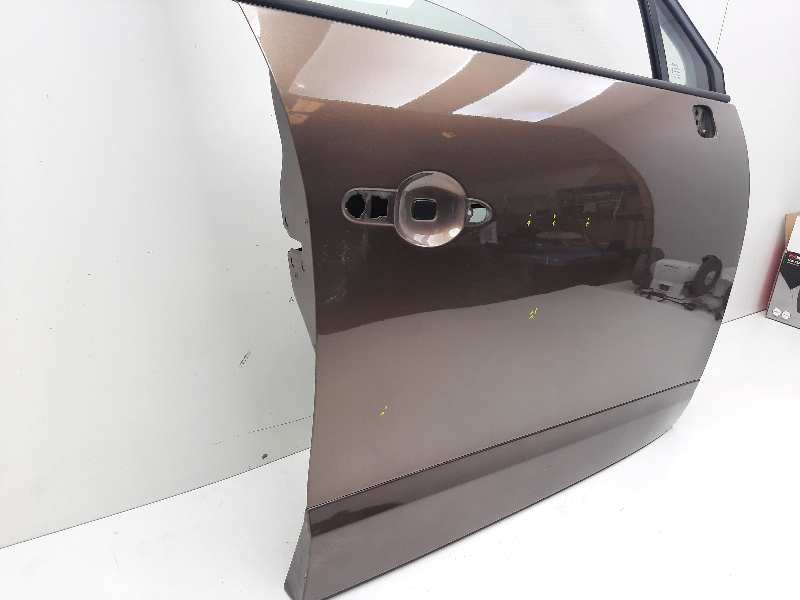 Recambio de puerta delantera derecha para renault scenic iii dynamique referencia OEM IAM 801005468R  