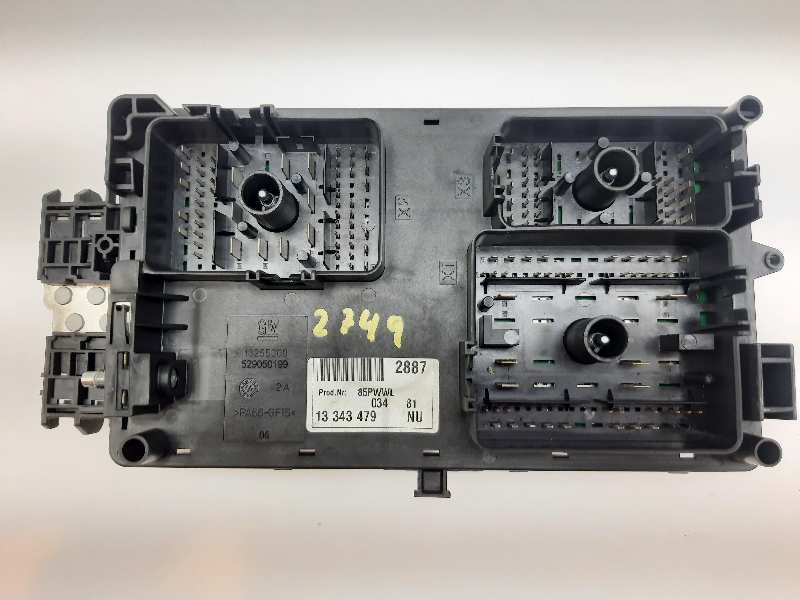 Recambio de caja reles / fusibles para opel insignia berlina selective referencia OEM IAM 13343479 13343479NU 