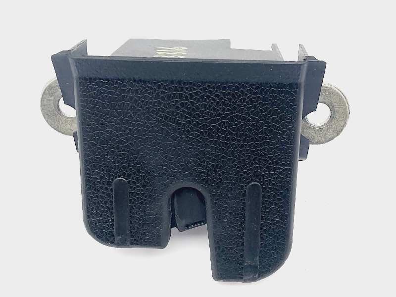 Recambio de cerradura maletero / porton para volkswagen golf vii lim. (bq1) trendline referencia OEM IAM 5G6827505C  