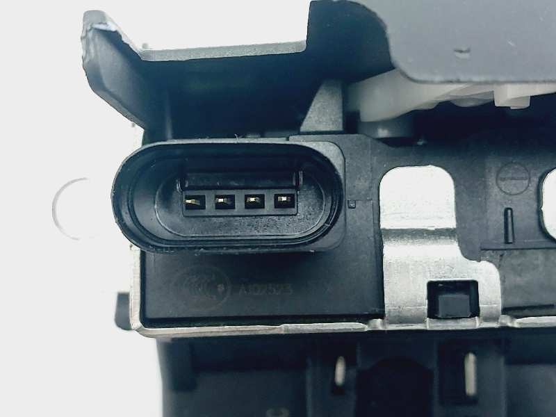 Recambio de cerradura maletero / porton para volkswagen golf vii lim. (bq1) trendline referencia OEM IAM 5G6827505C  