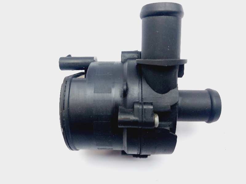 Recambio de bomba agua para volkswagen golf vii lim. (bq1) trendline referencia OEM IAM 5C0965567  