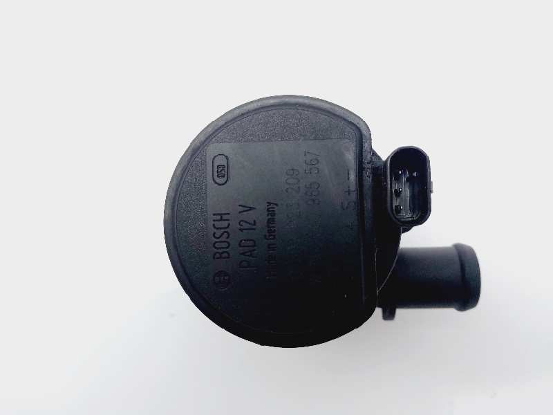 Recambio de bomba agua para volkswagen golf vii lim. (bq1) trendline referencia OEM IAM 5C0965567  