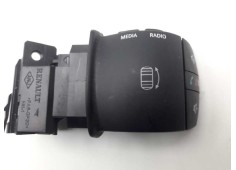 Recambio de mando volante para renault megane iii berlina 5 p expression referencia OEM IAM 255522540R  