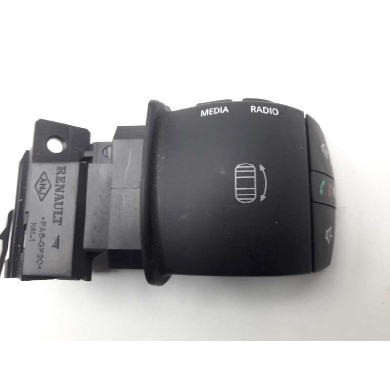 Recambio de mando volante para renault megane iii berlina 5 p expression referencia OEM IAM 255522540R  