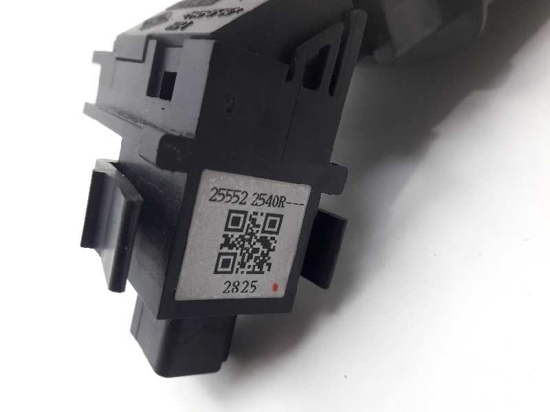 Recambio de mando volante para renault megane iii berlina 5 p expression referencia OEM IAM 255522540R  