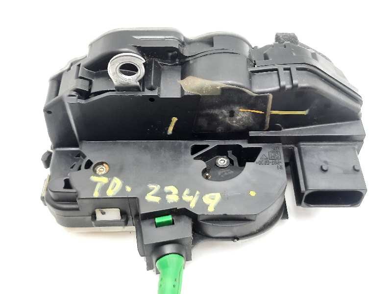 Recambio de cerradura puerta trasera derecha para opel insignia berlina selective referencia OEM IAM 3023880RH2  