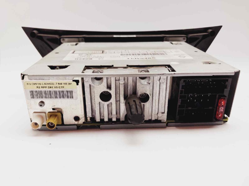 Recambio de sistema audio / cd para renault laguna coupe monaco gp referencia OEM IAM 281155676R 7649165391 