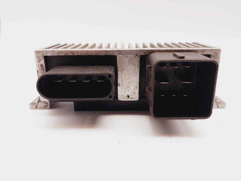 Recambio de caja precalentamiento para renault laguna coupe monaco gp referencia OEM IAM 8200558438A  