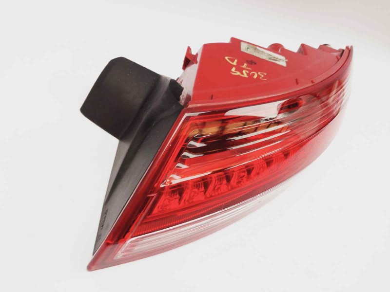 Recambio de piloto trasero derecho para renault laguna coupe monaco gp referencia OEM IAM 265500005R  