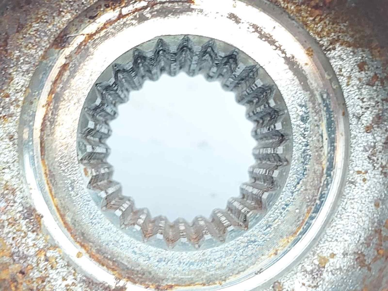 Recambio de mangueta delantera izquierda para renault fluence dynamique referencia OEM IAM 400150083R  