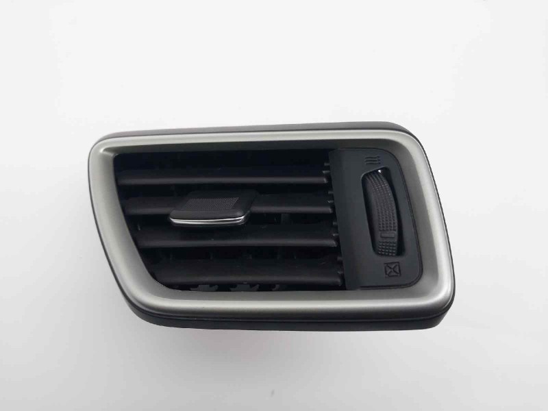 Recambio de rejilla aireadora para nissan qashqai (j11) black edition referencia OEM IAM 687604EA0A 687604EH0A 