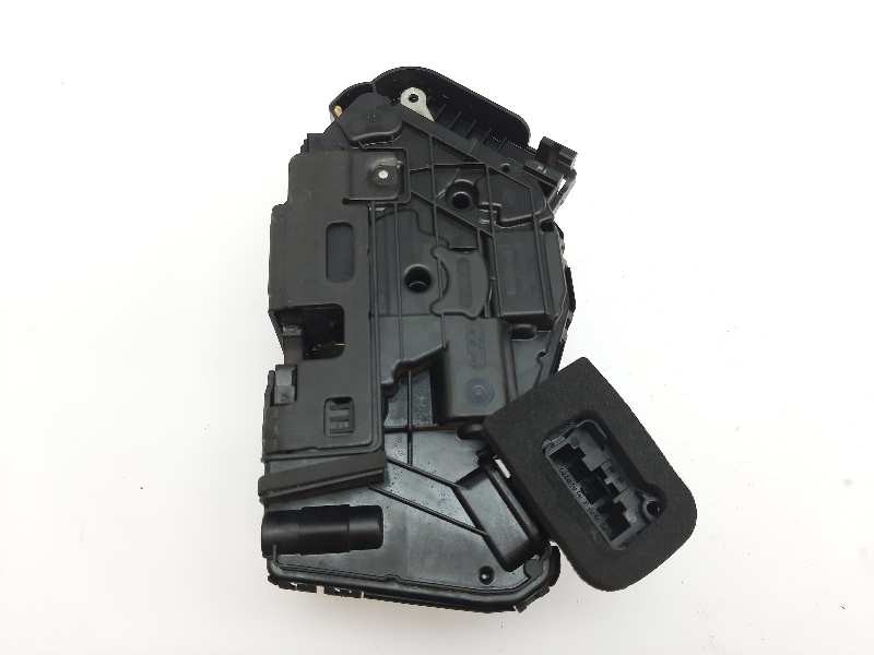 Recambio de cerradura puerta delantera derecha para skoda karoq (nu) sportline 4x4 referencia OEM IAM B6C5TB837016C  