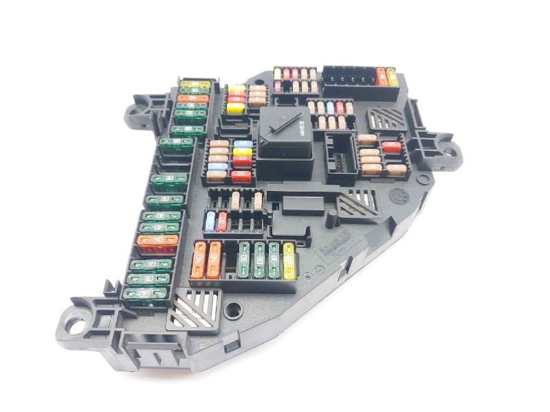 Recambio de caja reles / fusibles para bmw serie 5 lim. (f10) 535d referencia OEM IAM 923442301  