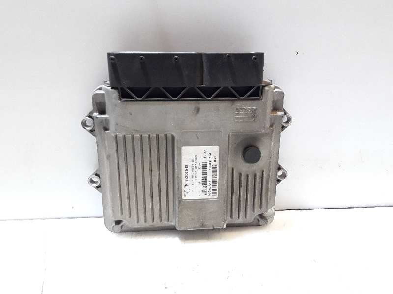 Recambio de centralita motor uce para lancia ypsilon (101) 1.2 16v cat referencia OEM IAM 55202548 7160000704 MAGNETI MARELLI