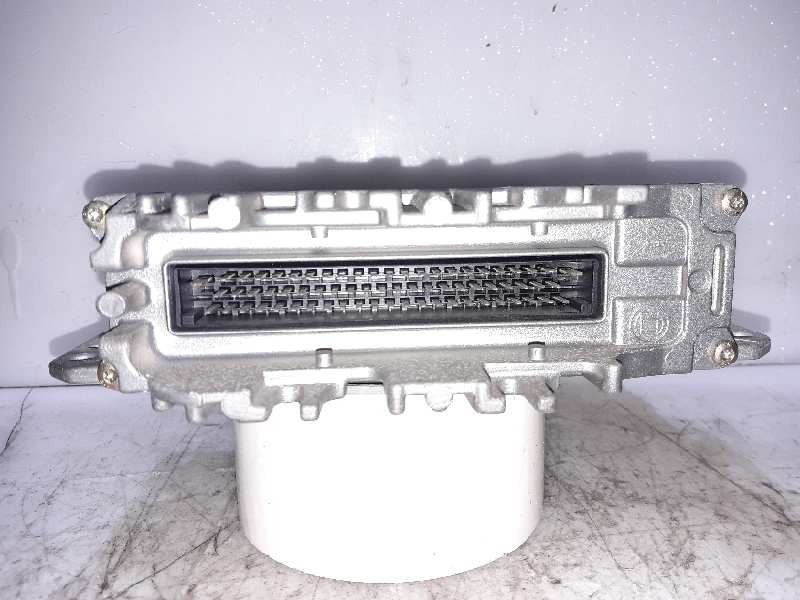 Recambio de centralita motor uce para chrysler voyager (rg) referencia OEM IAM P04686660AB 0281001333 BOSCH