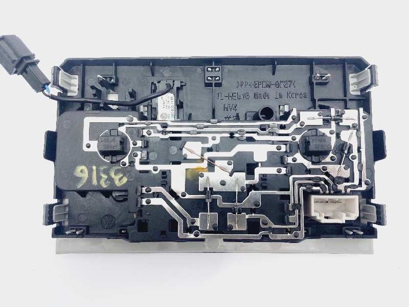Recambio de luz interior para volkswagen golf vii lim. (bq1) trendline referencia OEM IAM 5TA947105EKW  