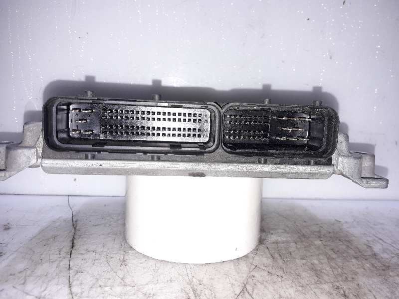 Recambio de centralita motor uce para fiat stilo (192) 1.9 jtd cat referencia OEM IAM 19242YBA 0281010337 BOSCH