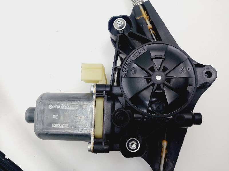 Recambio de elevalunas delantero derecho para volkswagen golf vii lim. (bq1) trendline referencia OEM IAM 5Q0959802C 5G4837462H 