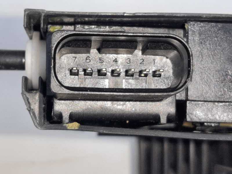 Recambio de cerradura puerta delantera derecha para peugeot 308 active referencia OEM IAM 9810309380  