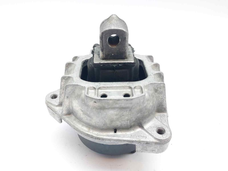 Recambio de soporte motor derecho para bmw serie 5 lim. (f10) 535d referencia OEM IAM 677737104  
