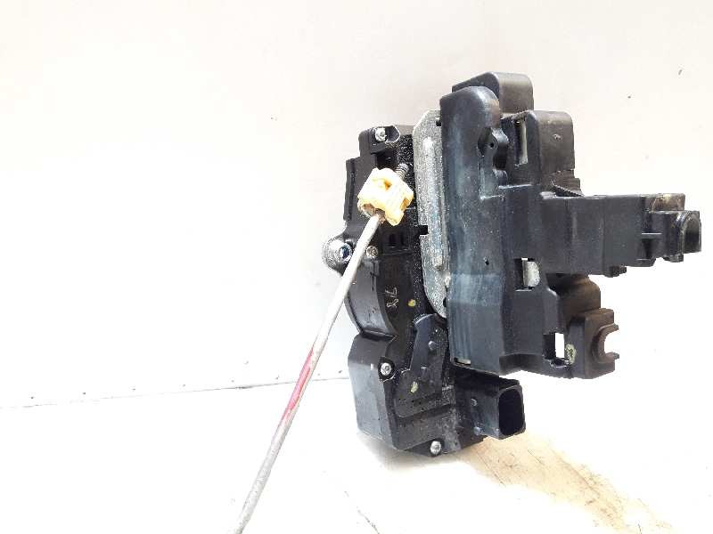 Recambio de cerradura puerta trasera izquierda para chevrolet captiva referencia OEM IAM  ELECTRICA 8 PINS